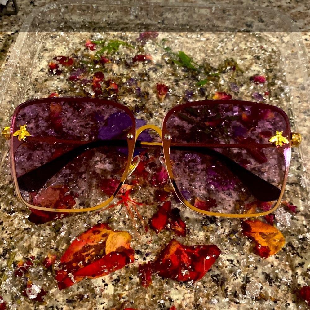 Sunglasses/Shades